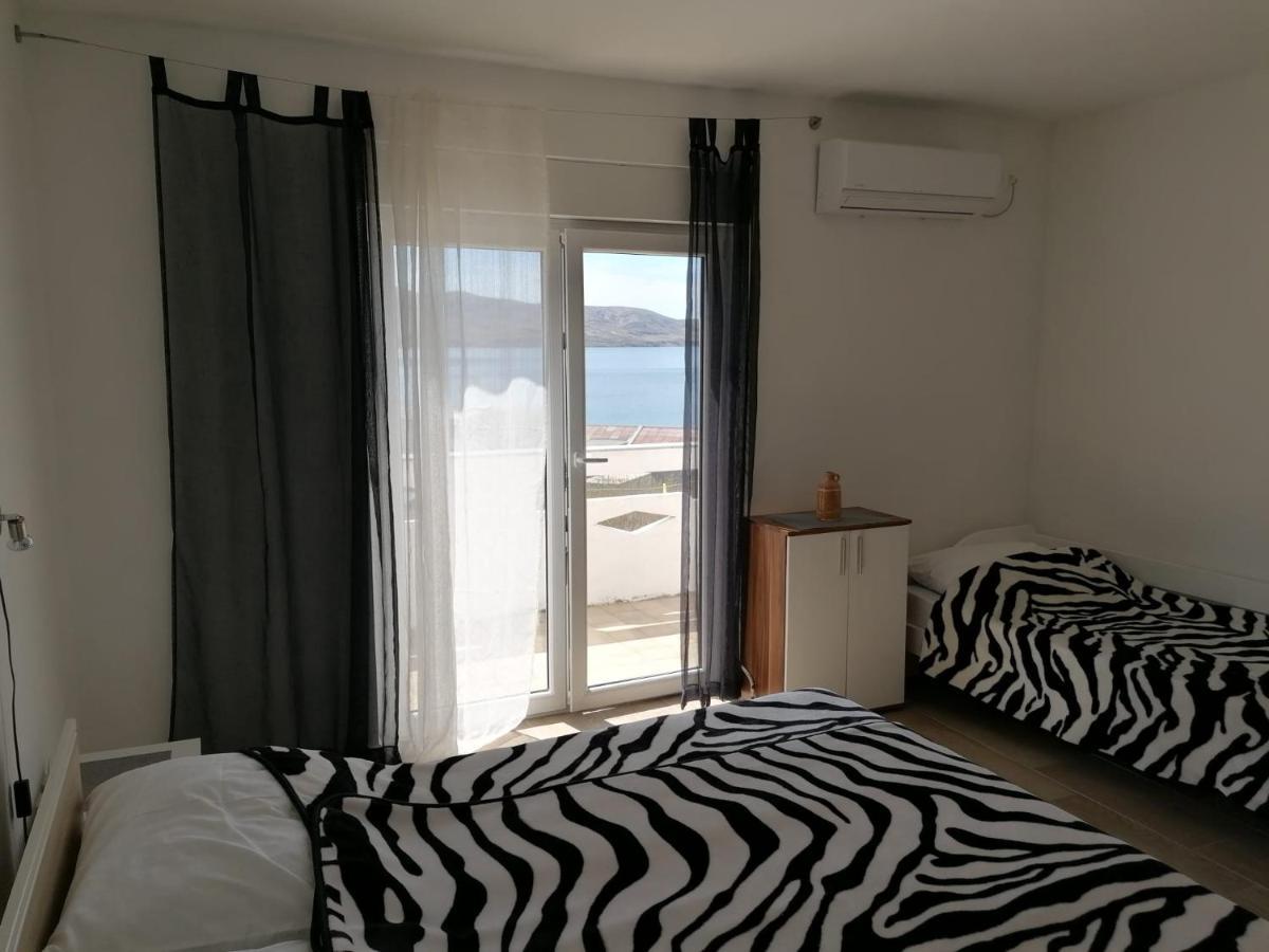 The Peaceful Vacation Apartment Metajna Exterior photo
